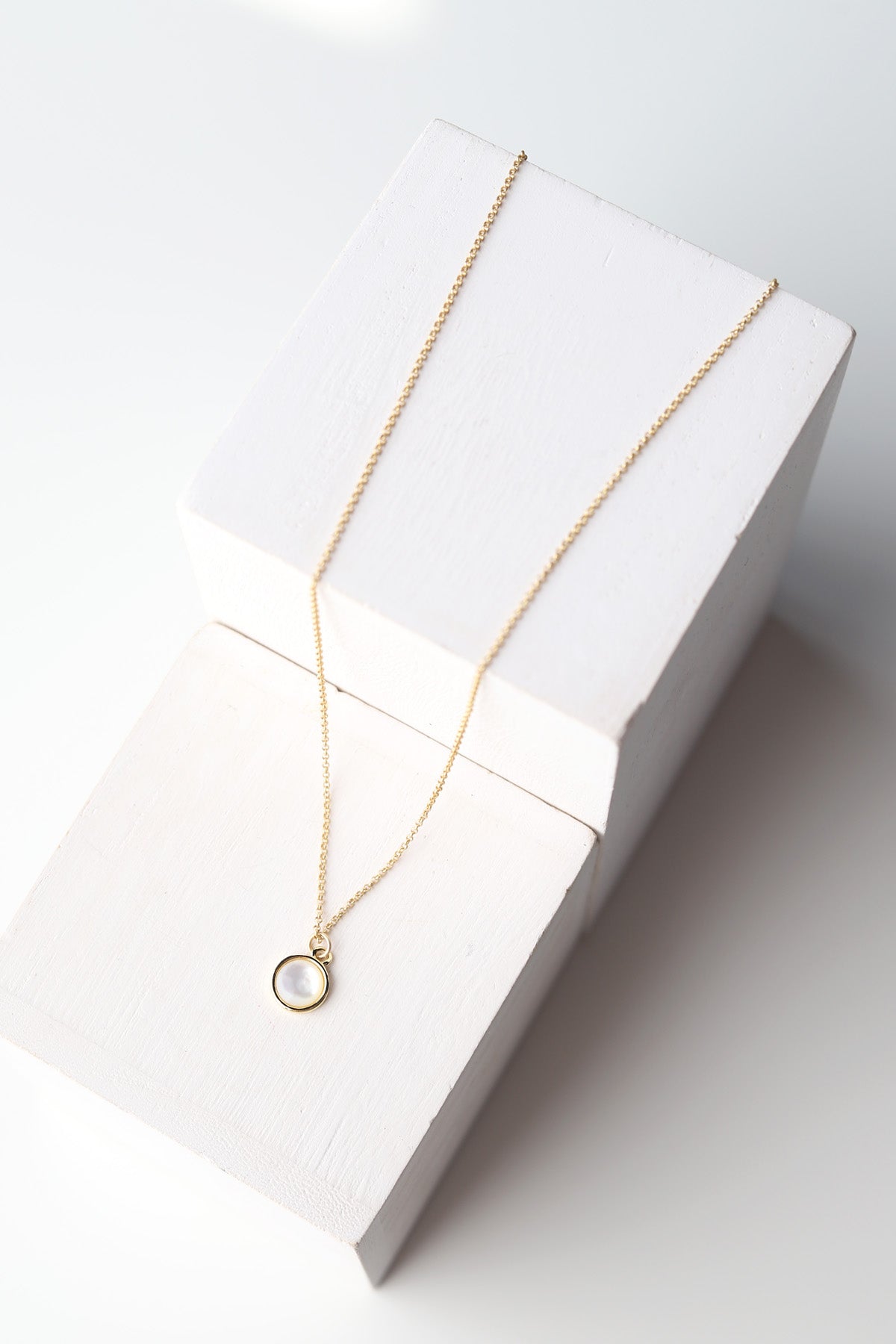 Daze Pearl Necklace - Gold - Baubles + Bobbies