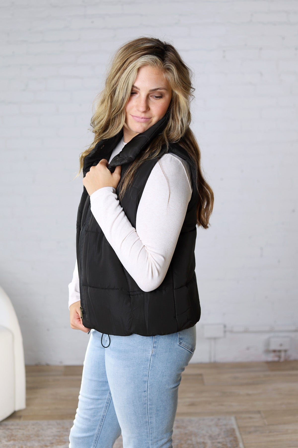 Elara Zip Up Puffer Vest - Black