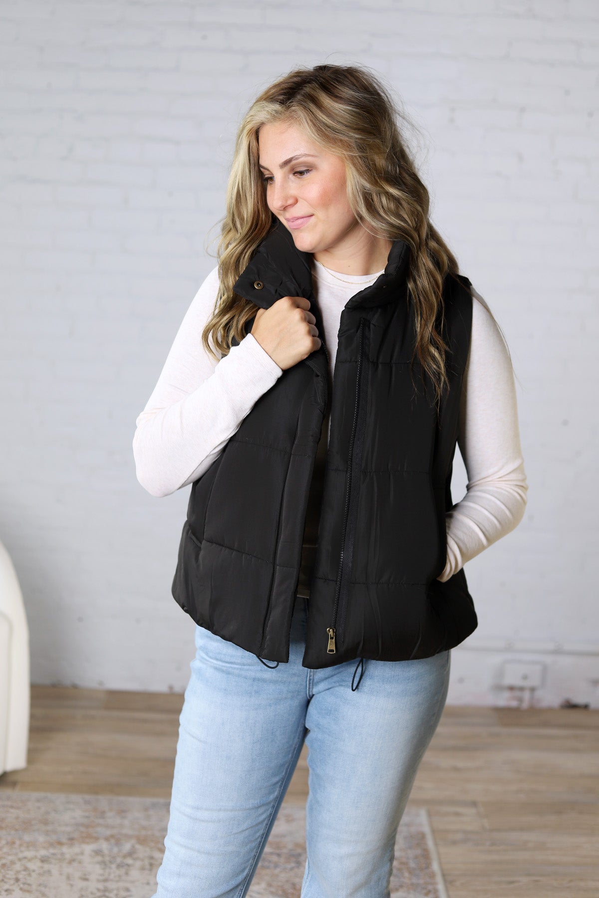 Elara Zip Up Puffer Vest - Black