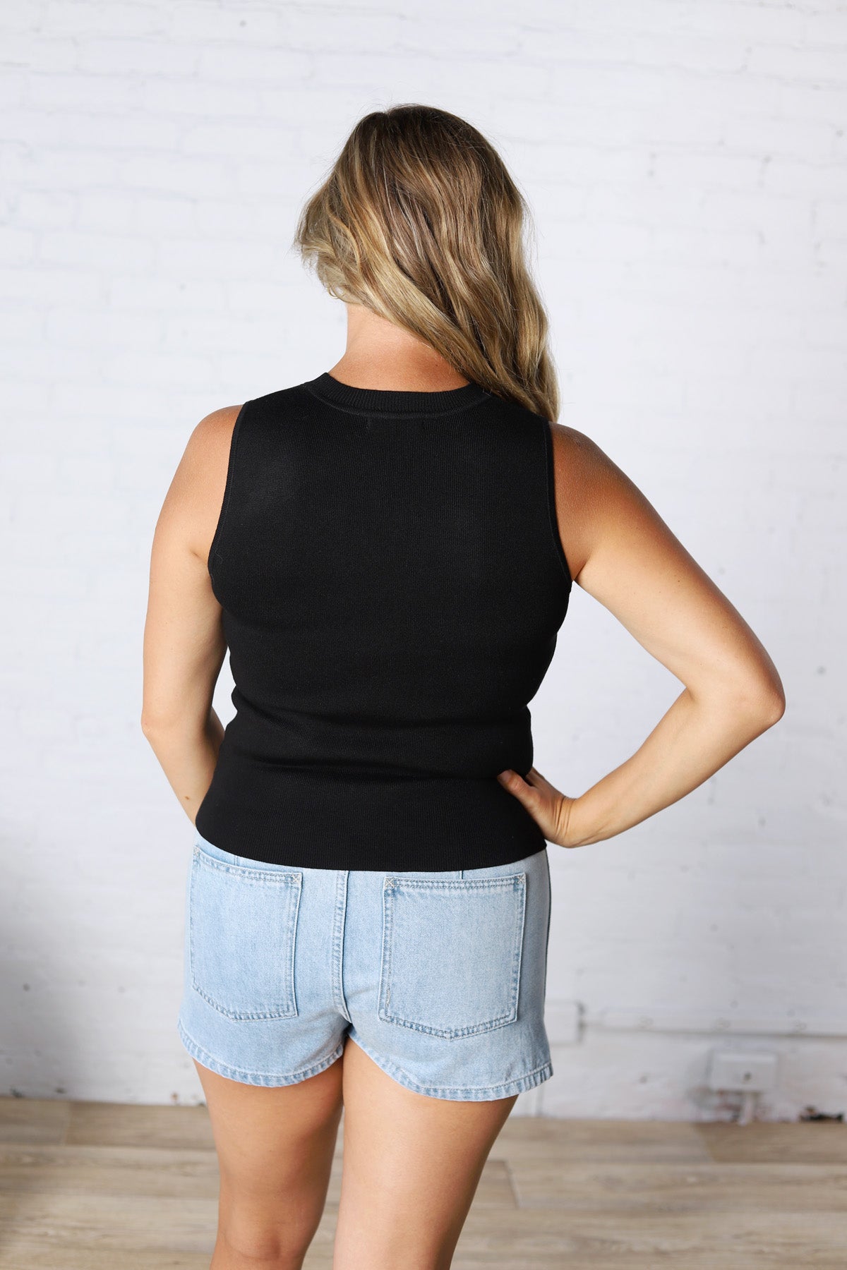 Elspeth Crew Neck Sleeveless Knit Tank - Black