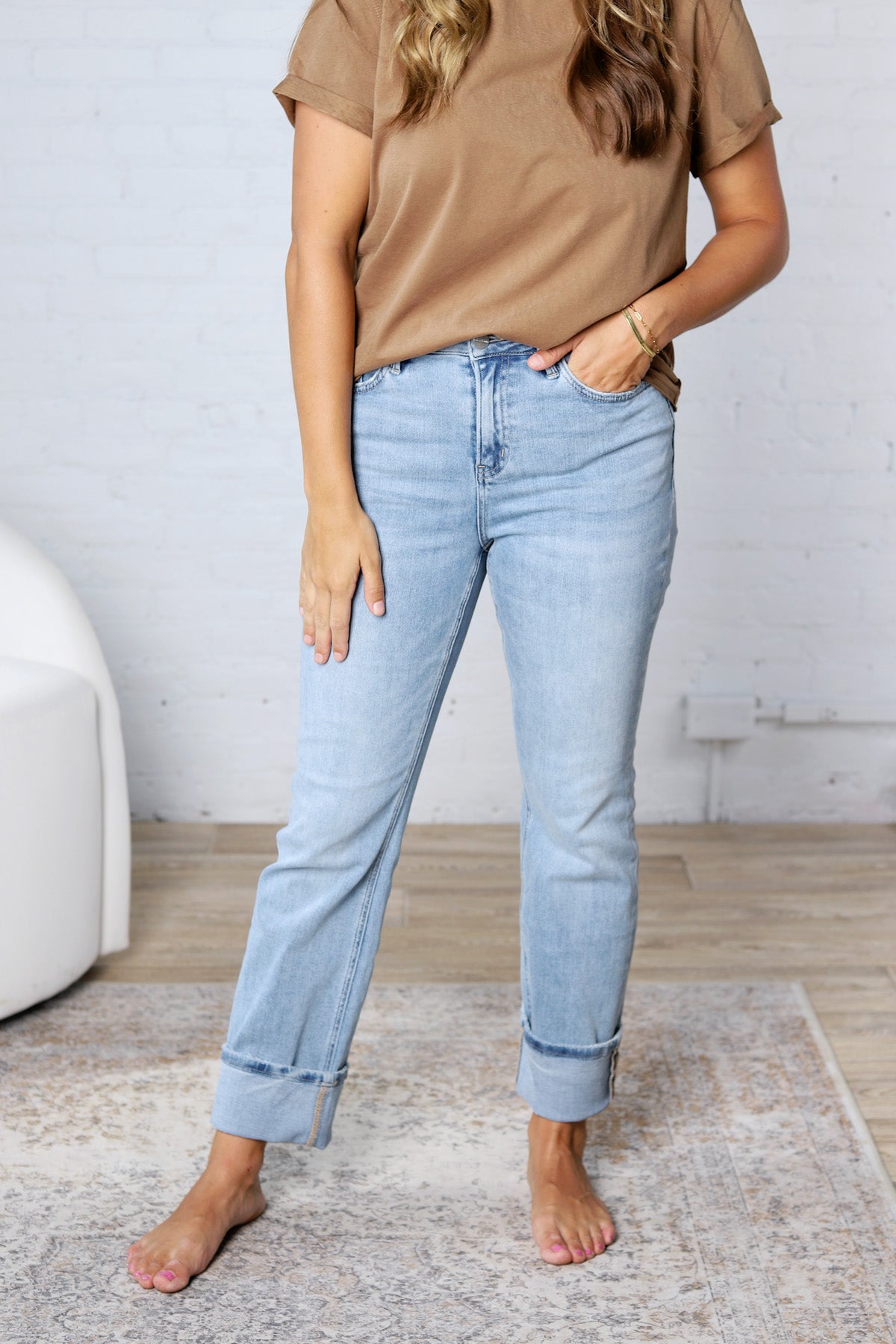 Fehyre High Rise Straight Jeans - Mutted Indigo