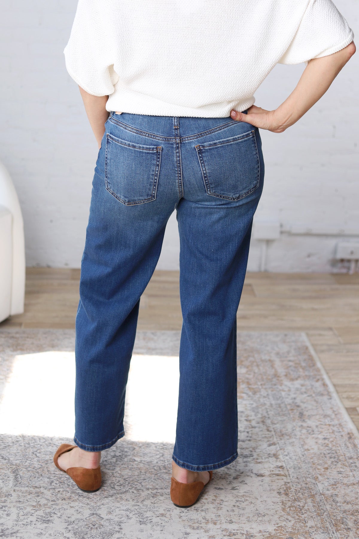 KUT Charlotte Wide Leg w/ Regular Hem Denim - Healthy