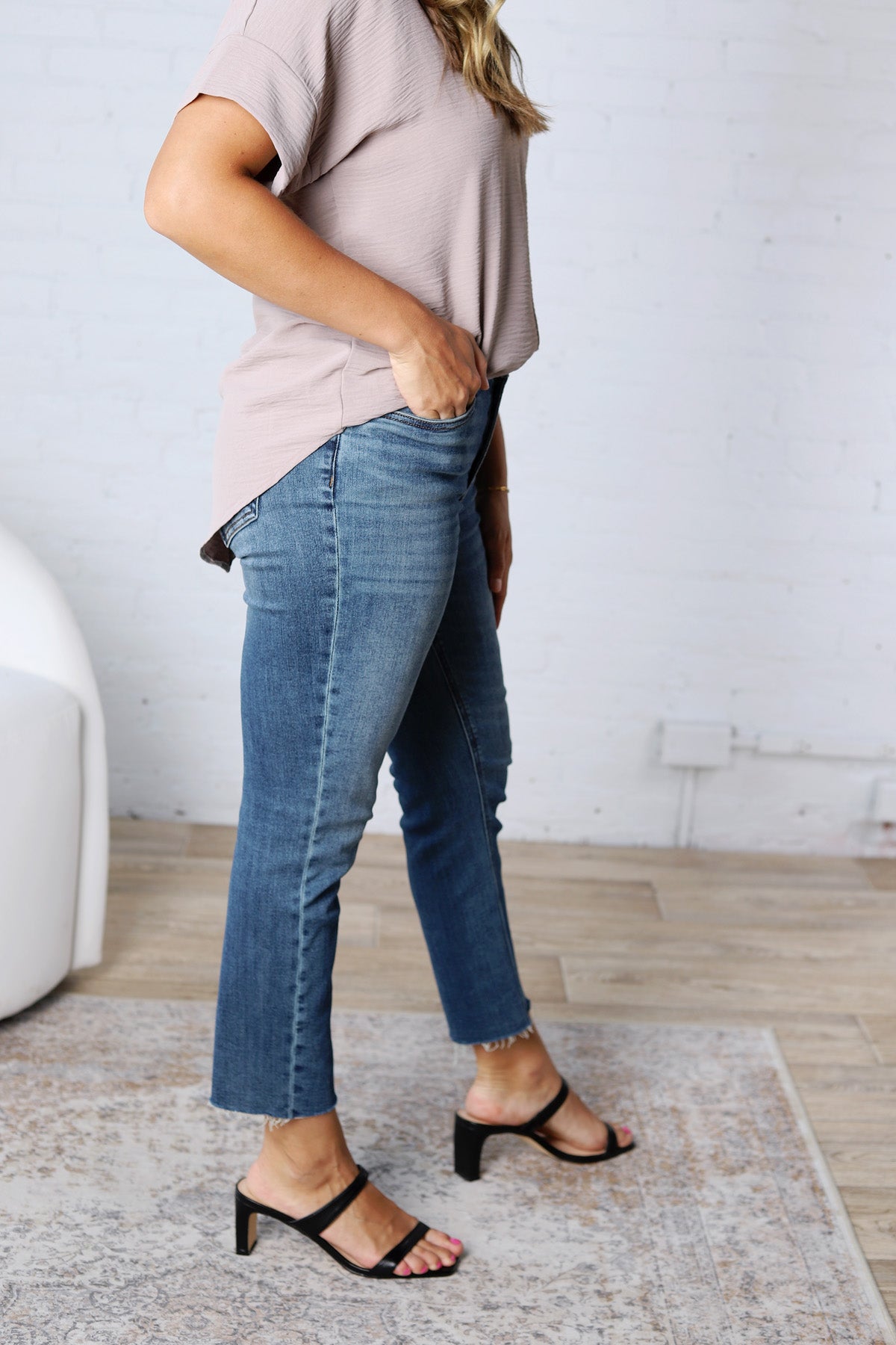 KUT Rachael Mom Raw Hem Denim - Braveness