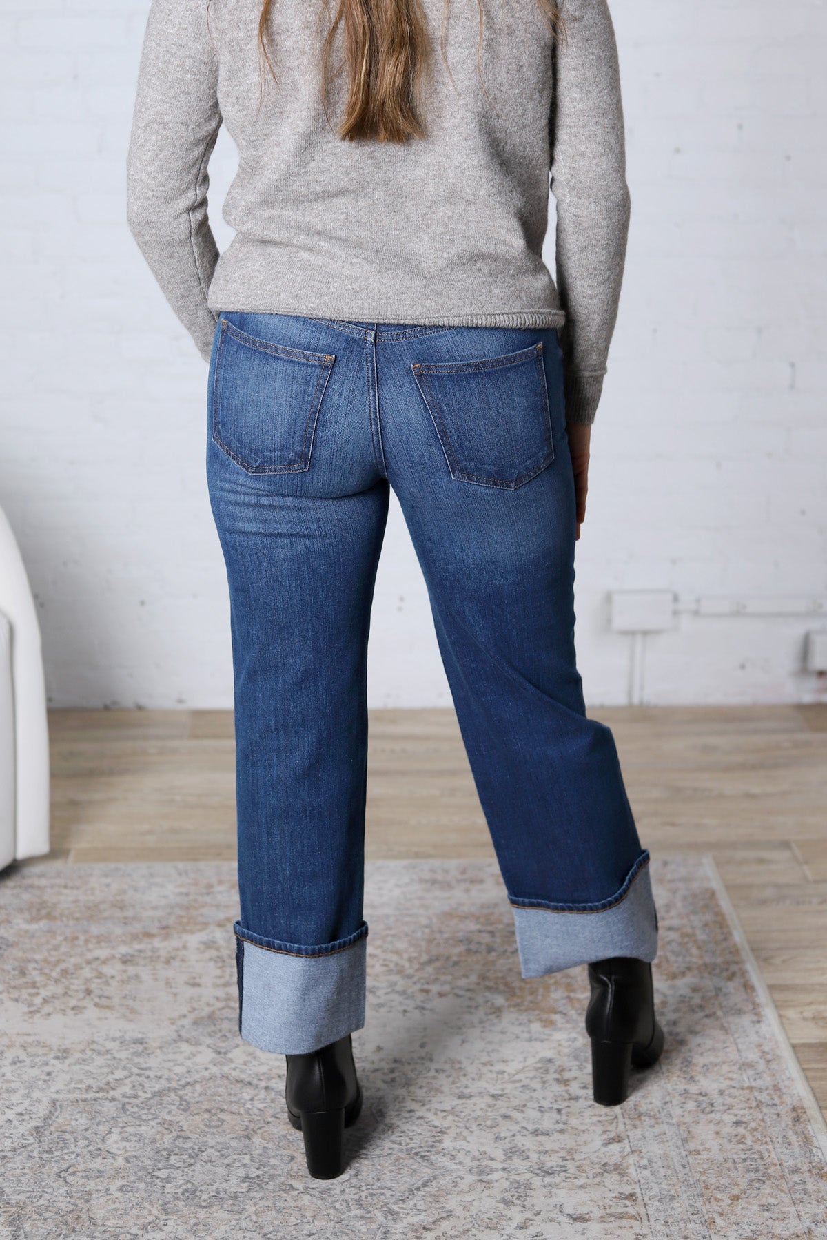 KUT Sienna Straight Leg Roll Up Denim - Admire