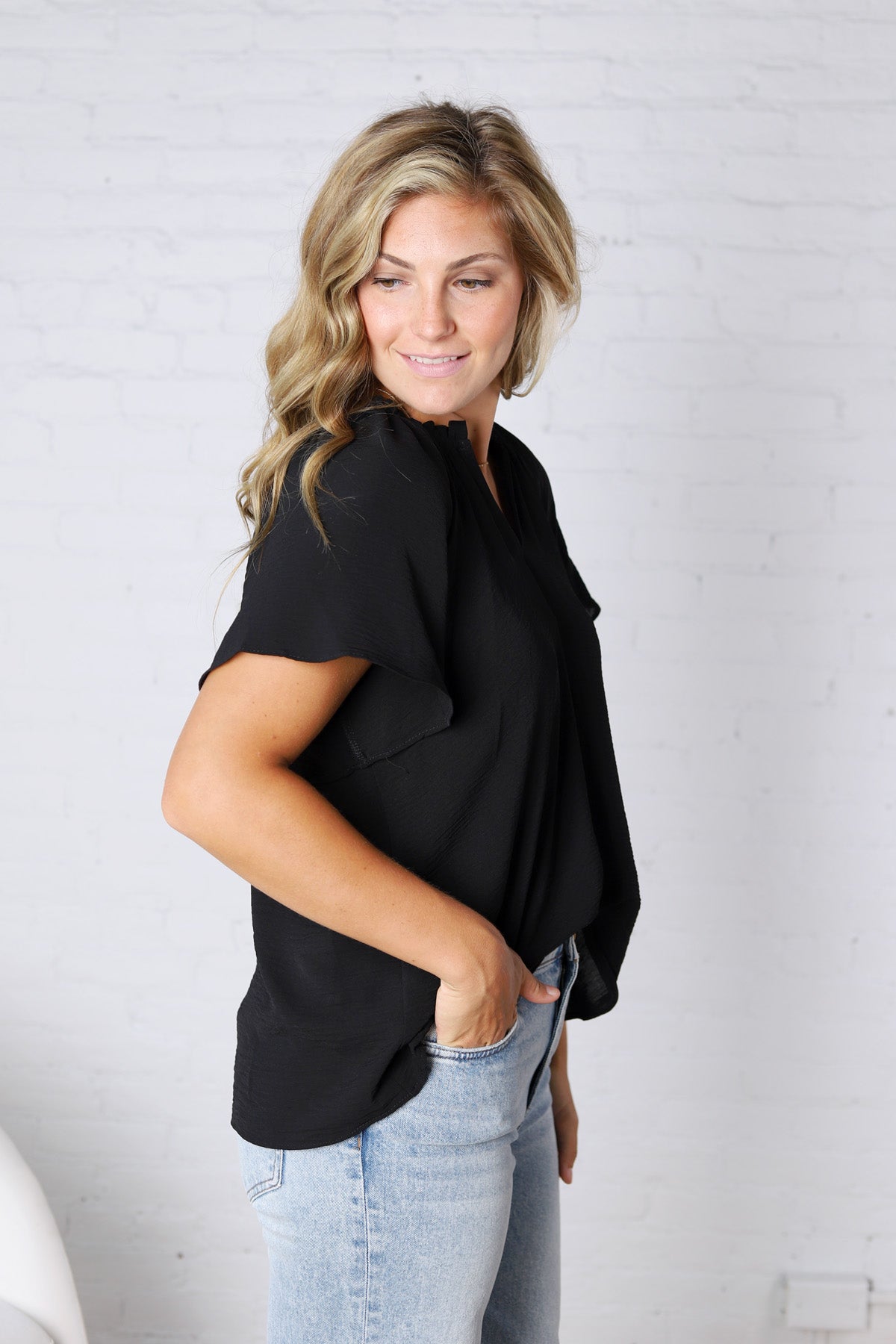 Nyelle V-Neck Blouse Top - Black