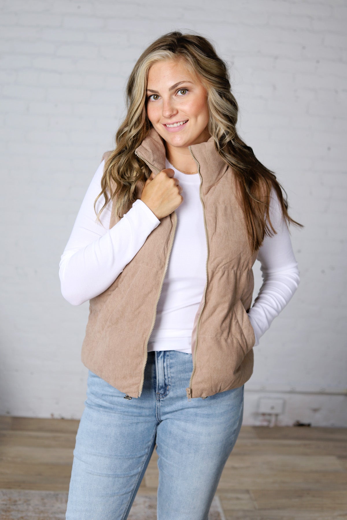 Piper Corduroy Puffer Vest - Mushroom