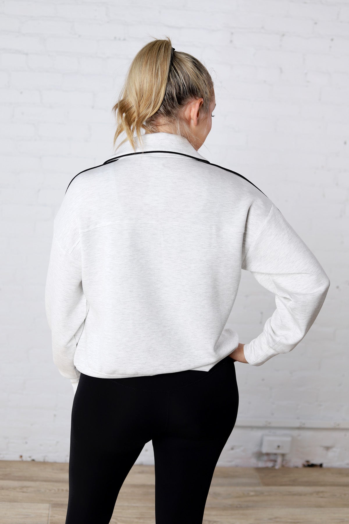 Quinlan Modal Scuba Quarter Zip Pullover - Lt Grey/Black