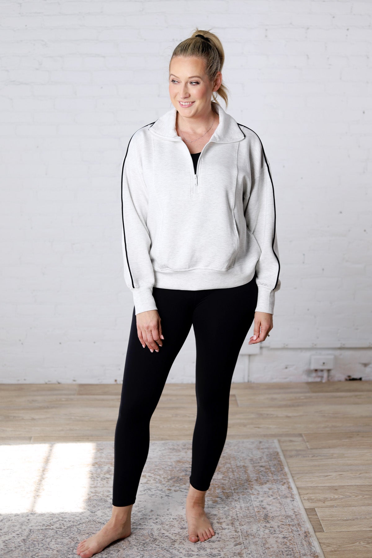 Quinlan Modal Scuba Quarter Zip Pullover - Lt Grey/Black