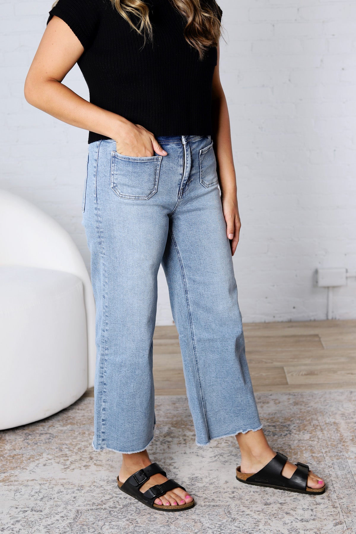 Quinnley Cropped Wide Leg Denim - Lt. Wash