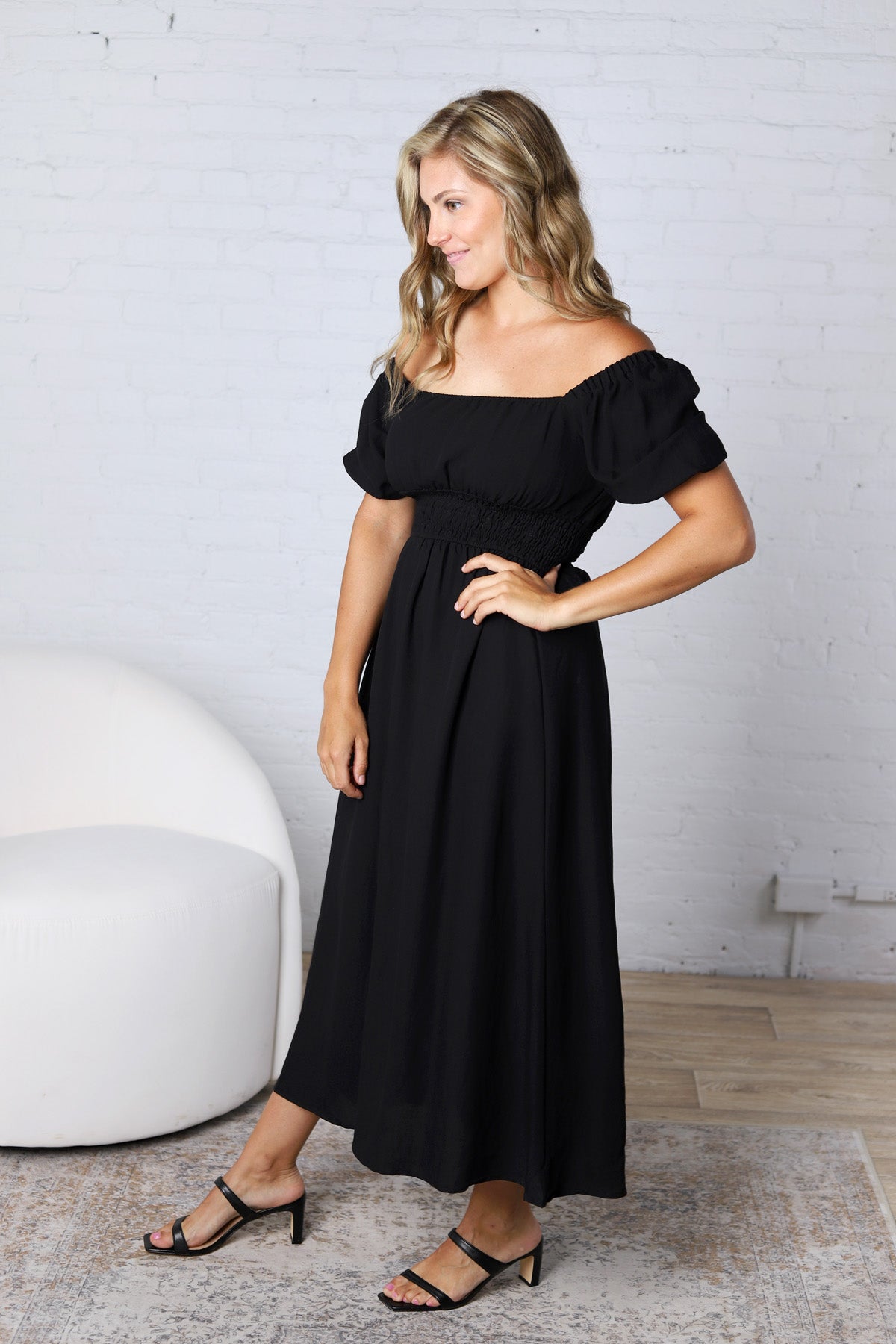 Taisley Smocked Waist Balloon Sleeve Midi Dress - Black