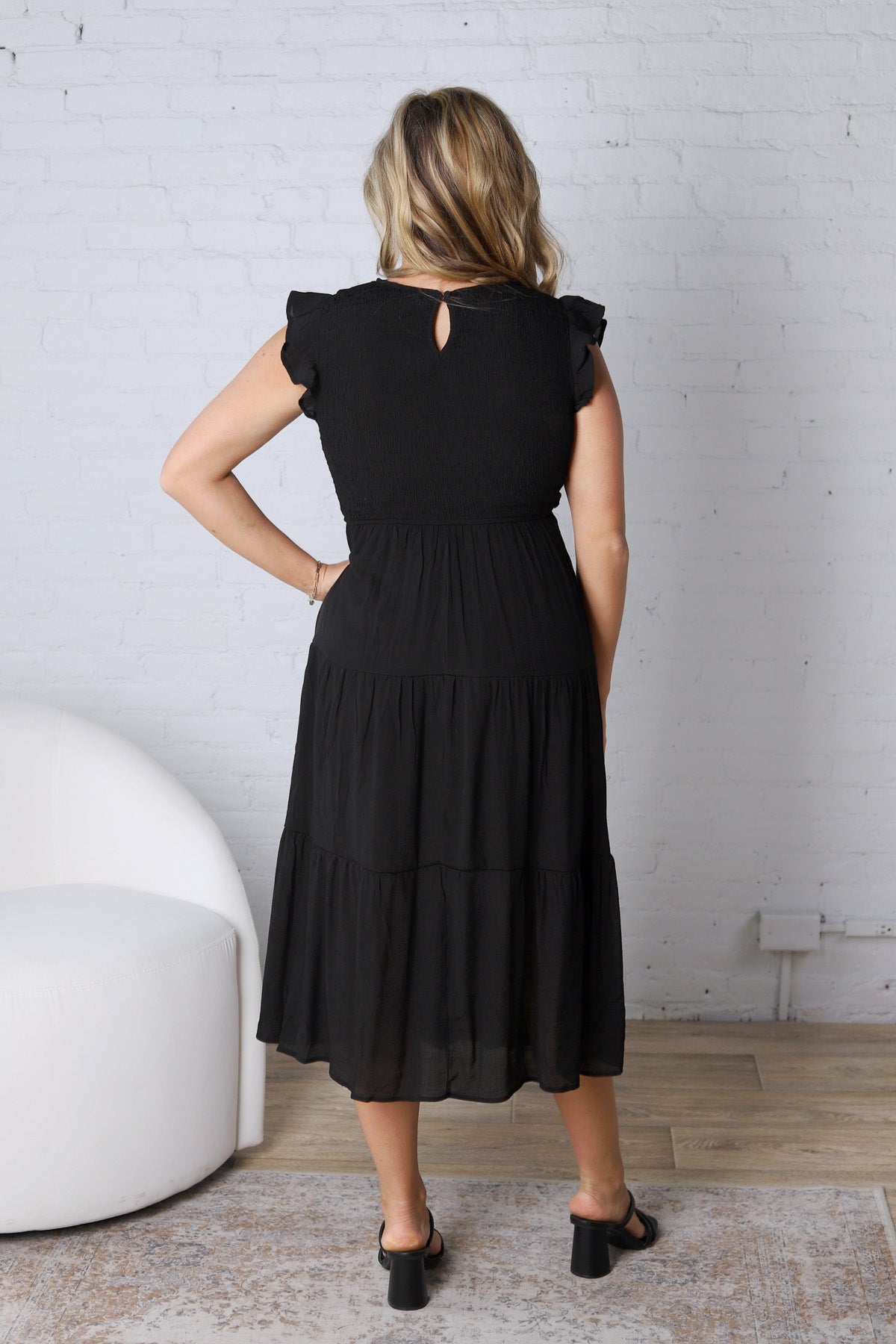 Adara Tired Smocked Short Sleeve Midi Dress - Black