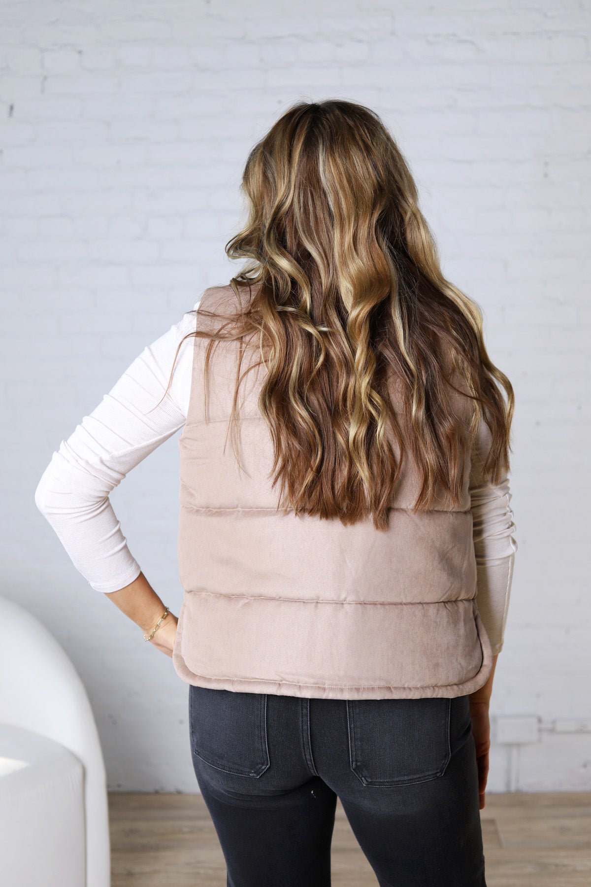 Ainsly Suede-Like Puffer Vest - Mocha