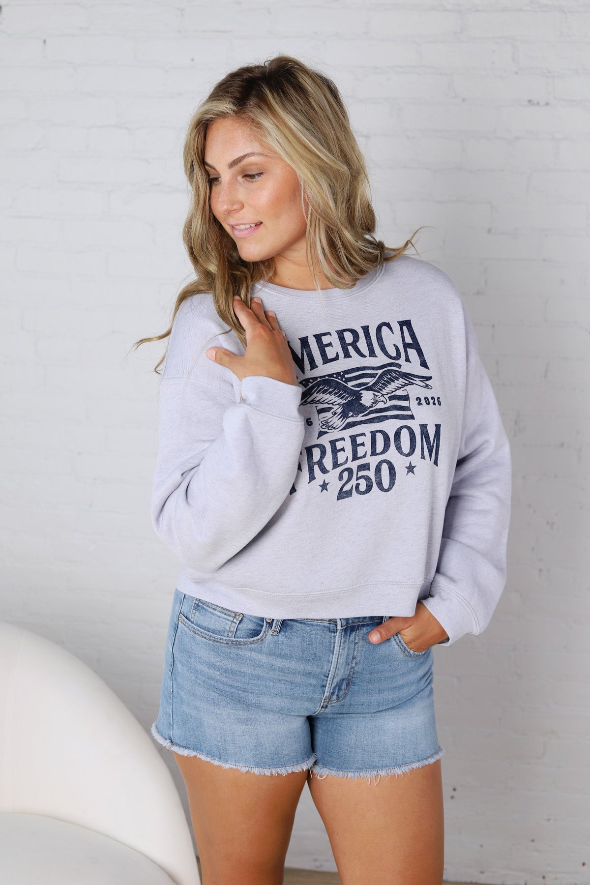 America Freedom 250 Cropped Sweatshirt - Lt Blue