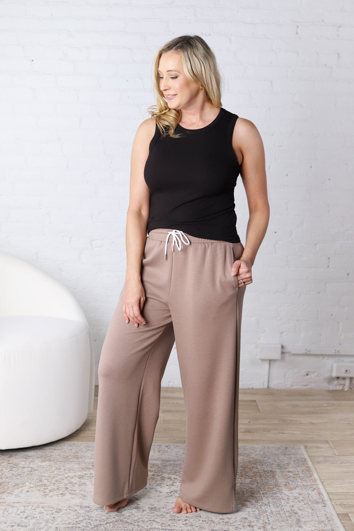 Aria Scuba Drawstring Pants - Cocoa