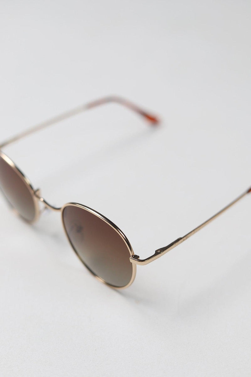 Matte Black Browline Metal Round Mirrored Sunglasses with Silver Sunwear  Lenses - Berkley | Mirrored sunglasses, Round mirrored sunglasses, Flash mirror  sunglasses