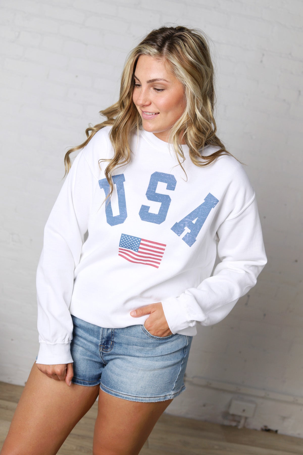Avary USA Oversized Sweatshirt - White