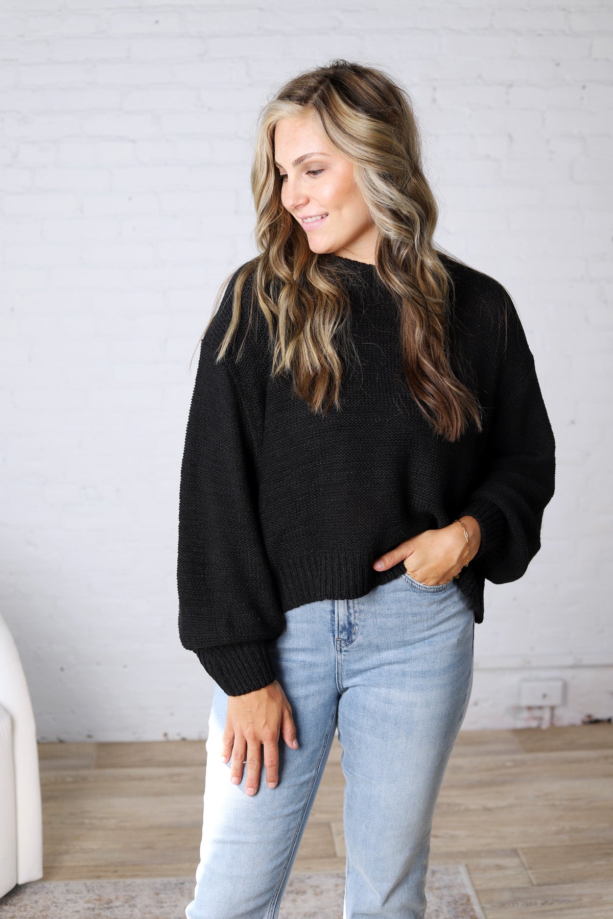 Avenly Oversized Balloon Sleeve Sweater - Black