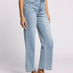 Avery High Rise Straight Jeans - Light Wash