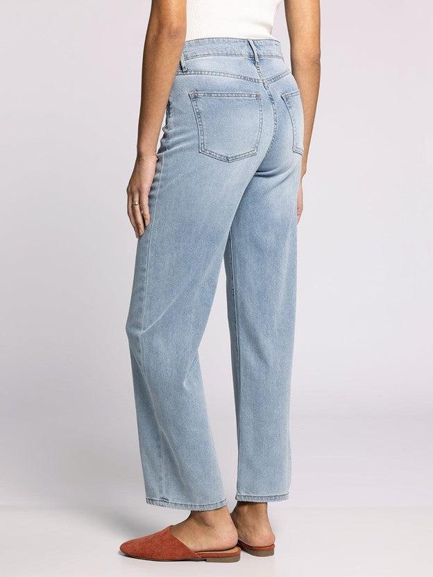 Avery High Rise Straight Jeans - Light Wash