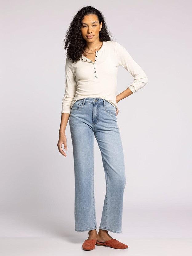 Avery High Rise Straight Jeans - Light Wash