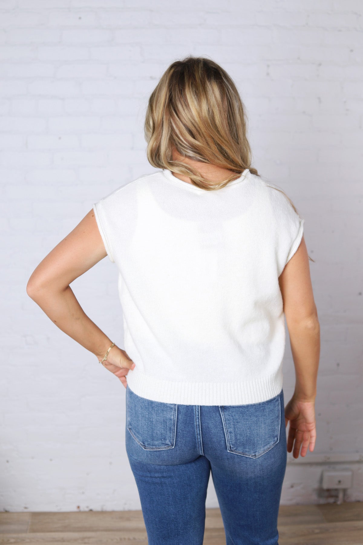 Baylee Raw Edge Sleeveless Knit Cardigan Sweater - Cream