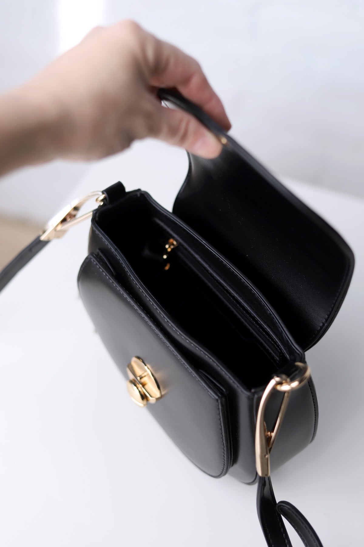 Bergen Flapover Crossbody Bag w/ Twist Lock Closure - Black