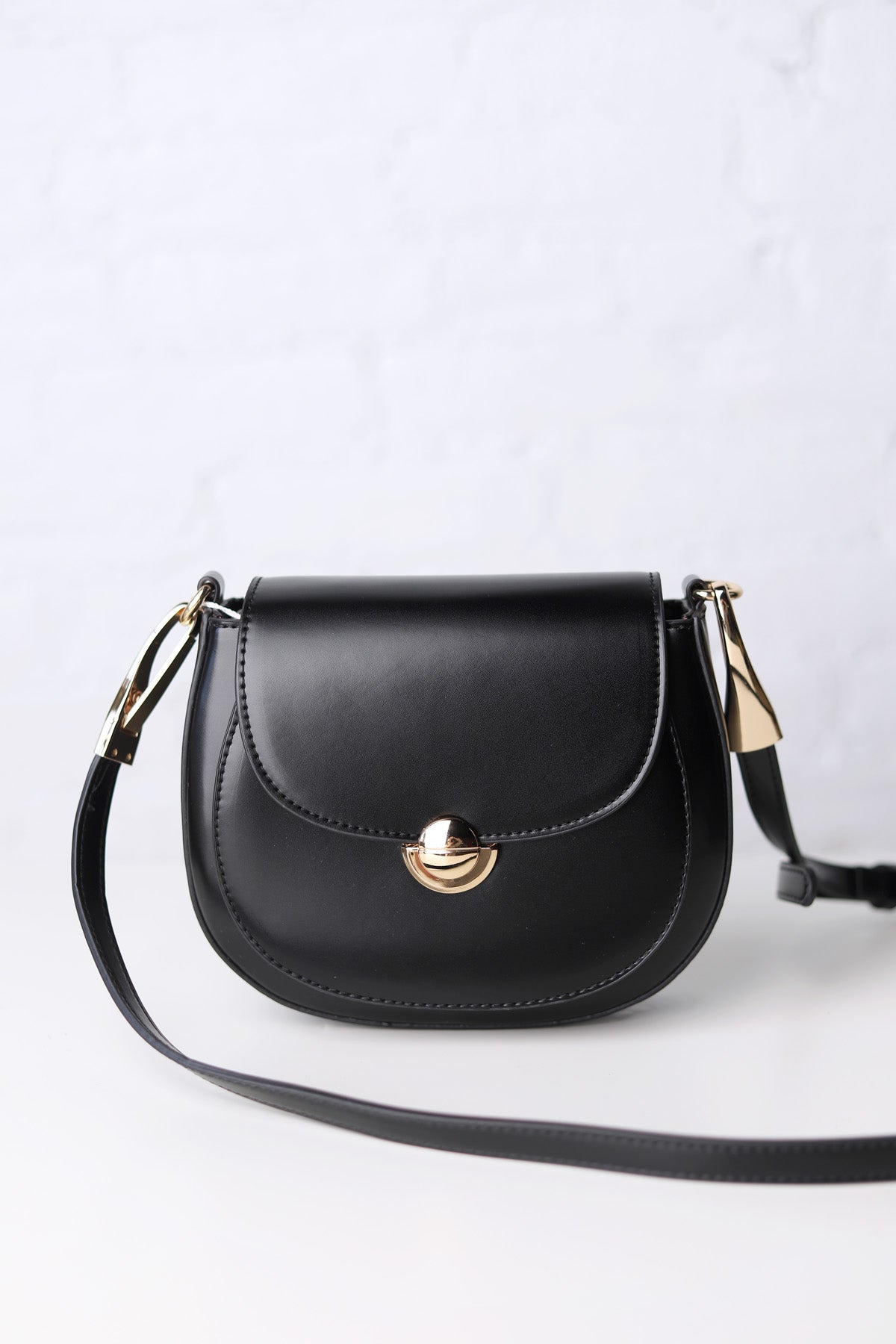 Bergen Flapover Crossbody Bag w/ Twist Lock Closure - Black
