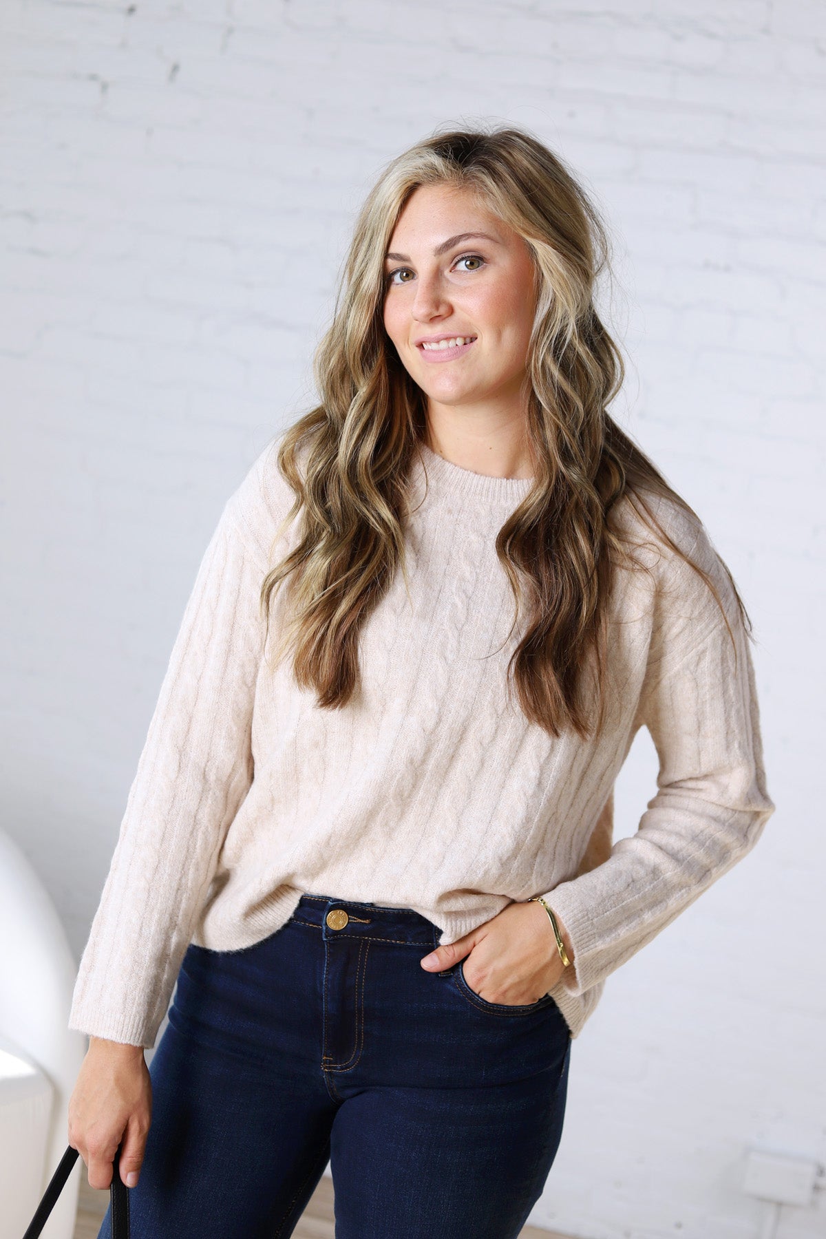 Brinlee Oversized Boy Cut Cable Knit Sweater - Ivory