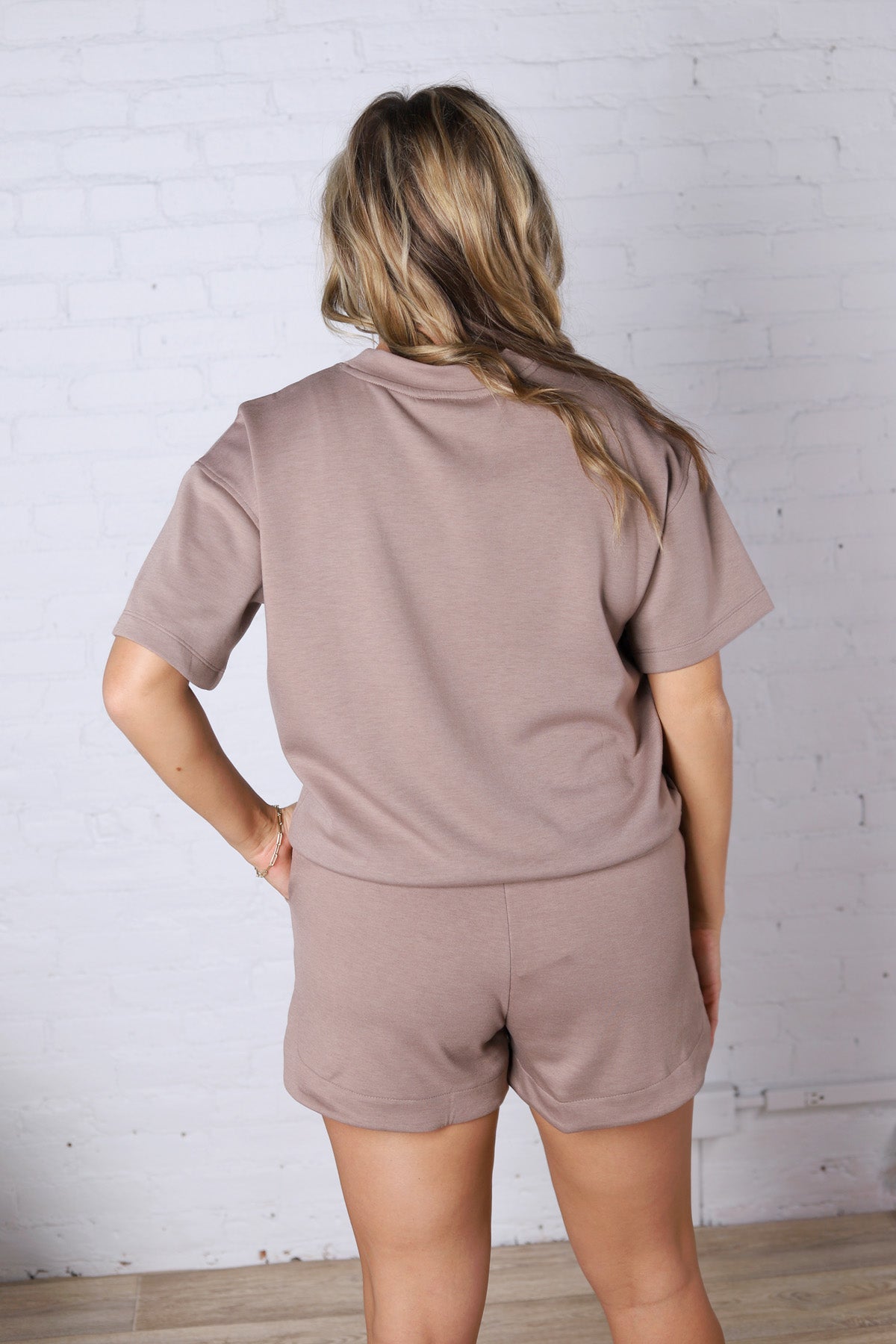 Brisa Soft Knit Round Neck Top - Cocoa