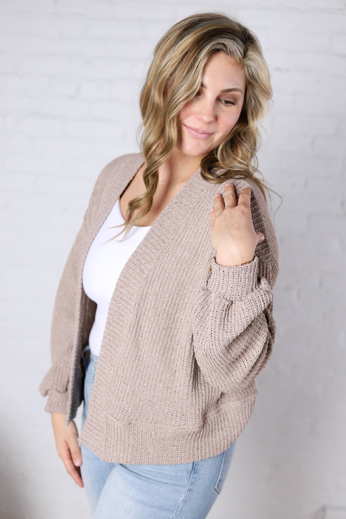 Brynlee Cropped Cardigan - Oatmeal