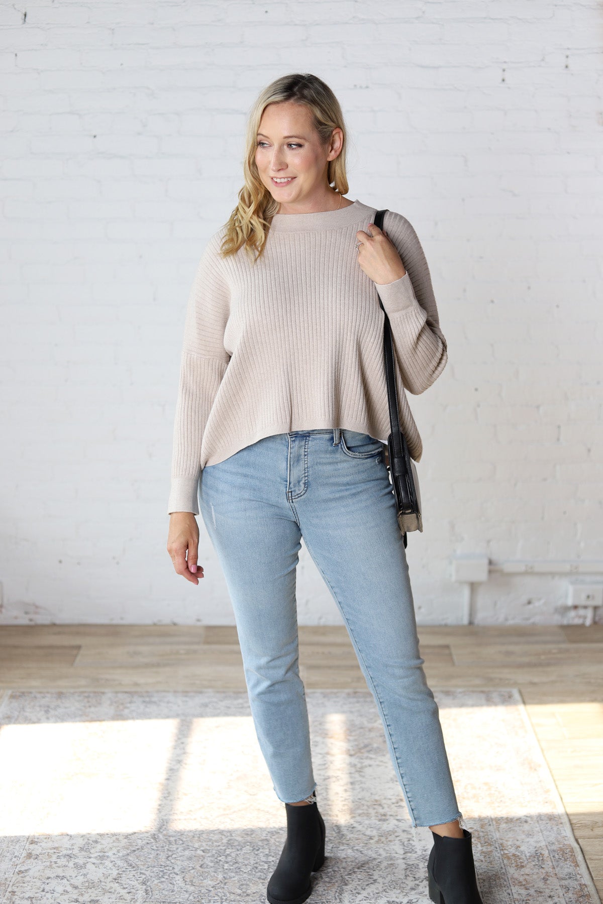 Calista Relaxed Knit Boxy Sweater - Warm Grey