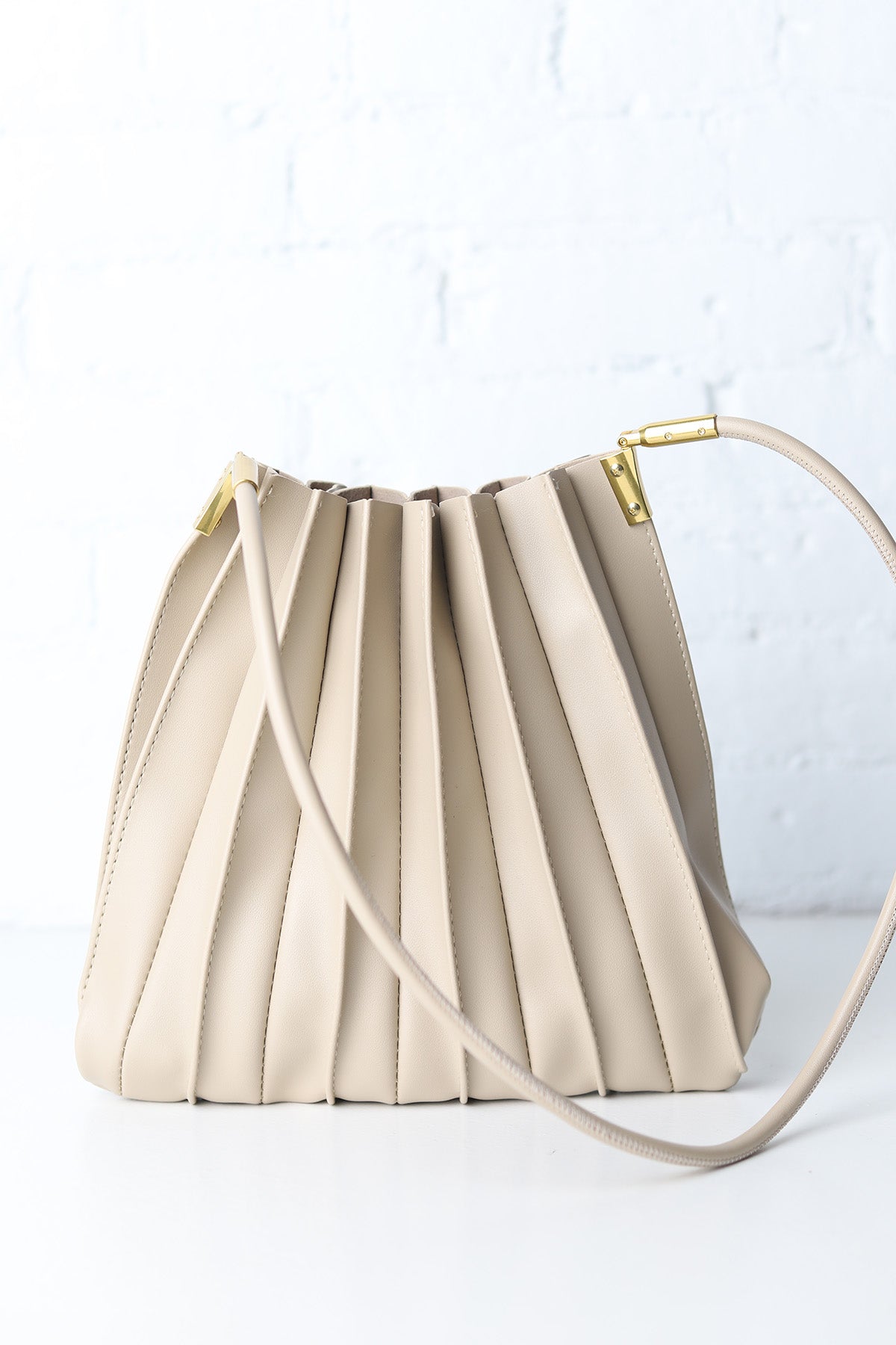 Carrie Pleated Vegan Shoulder Bag - Bone