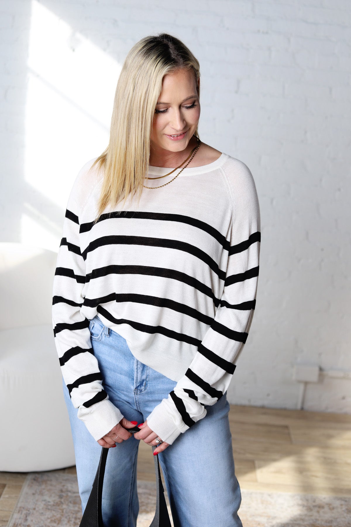 Charlotte Round Neck Raglan Sweater - Black/Cream