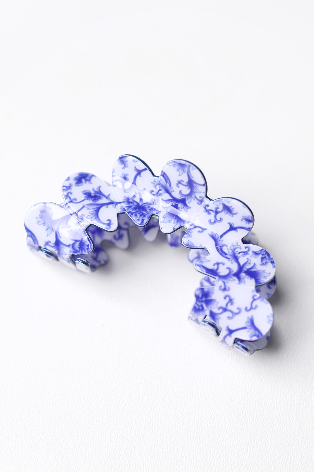 Clara Vintage Porcelain Half Mood Claw Clip - Periwinkle Blue