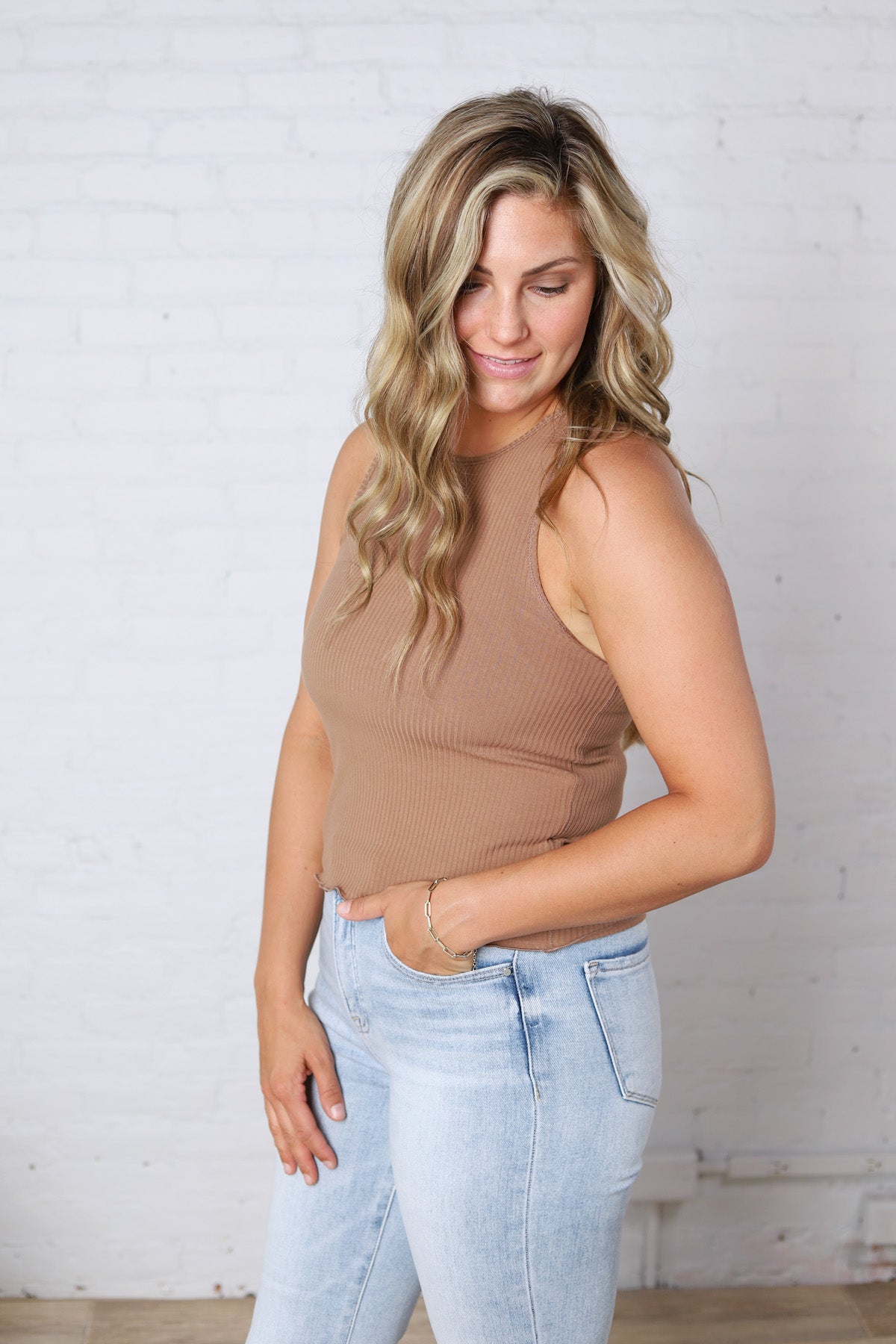 Dani Ribbed Scoop Neck Tank Top - Chocolate