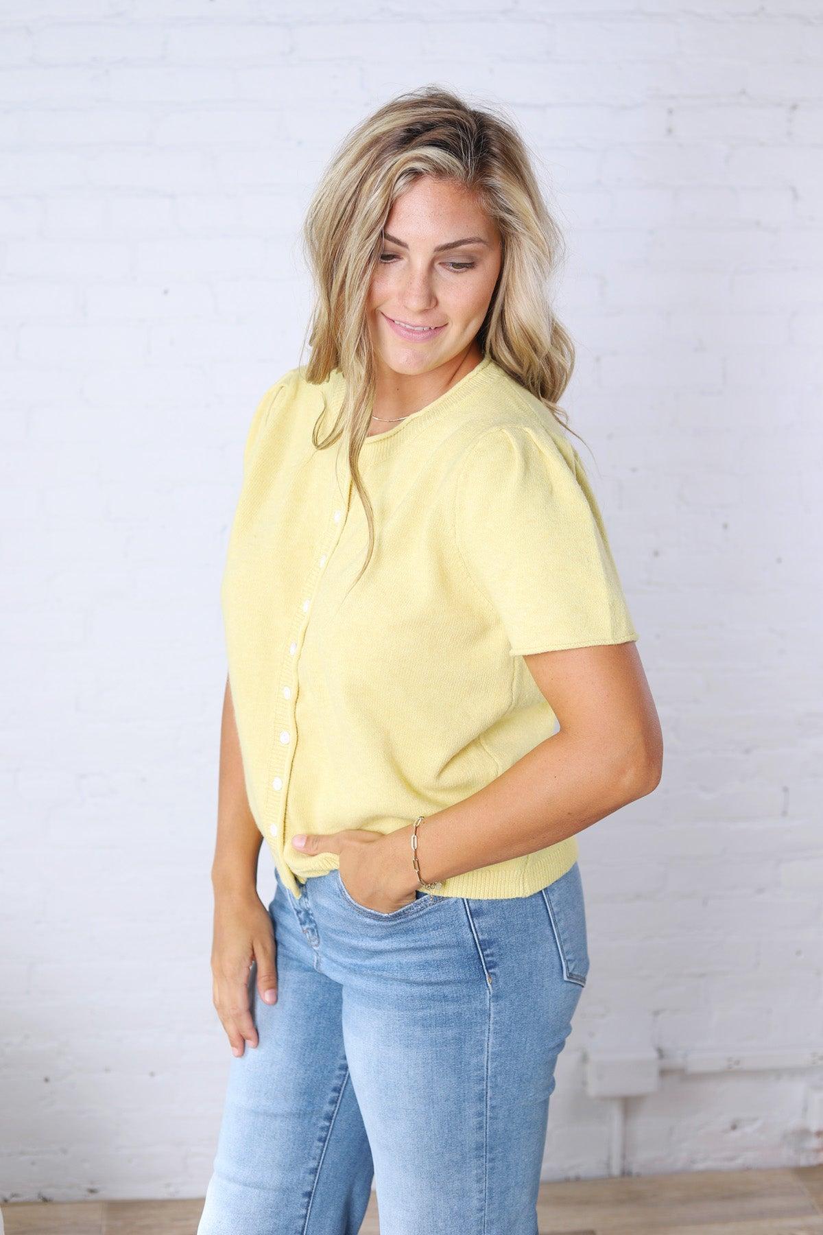 Darcy Short Sleeve Sweater Cardigan - Butter yellow
