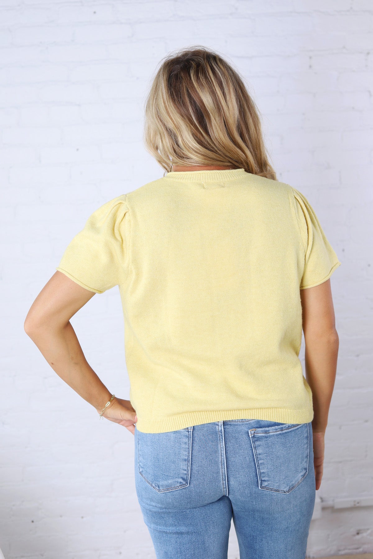 Darcy Short Sleeve Sweater Cardigan - Butter yellow