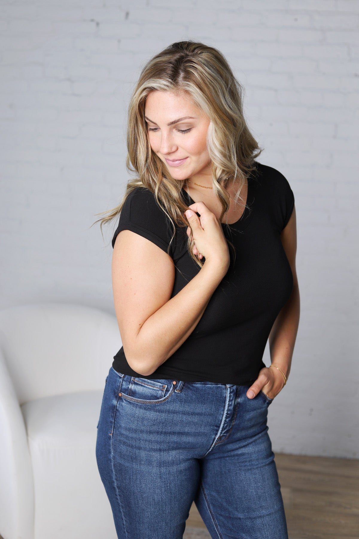 Delaney Ribbed Scoop Neck Modal Top - Black