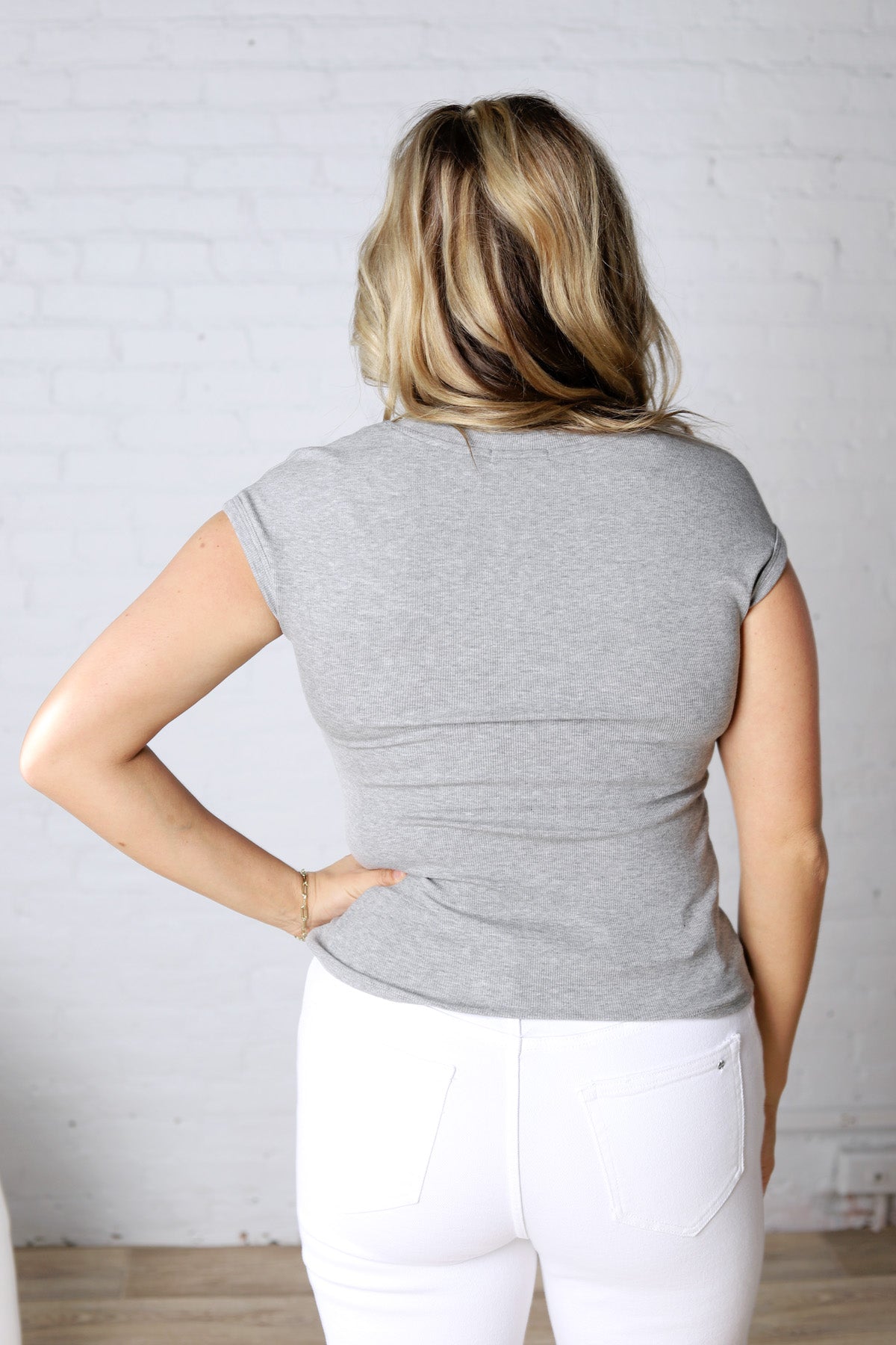Delaney Ribbed Scoop Neck Modal Top - Lt. Grey