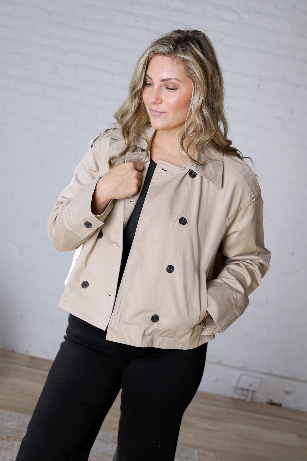 Della Double-Breasted Crop Jacket - Sand