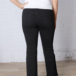 Delynn Mid Rise Crop Straight - Black