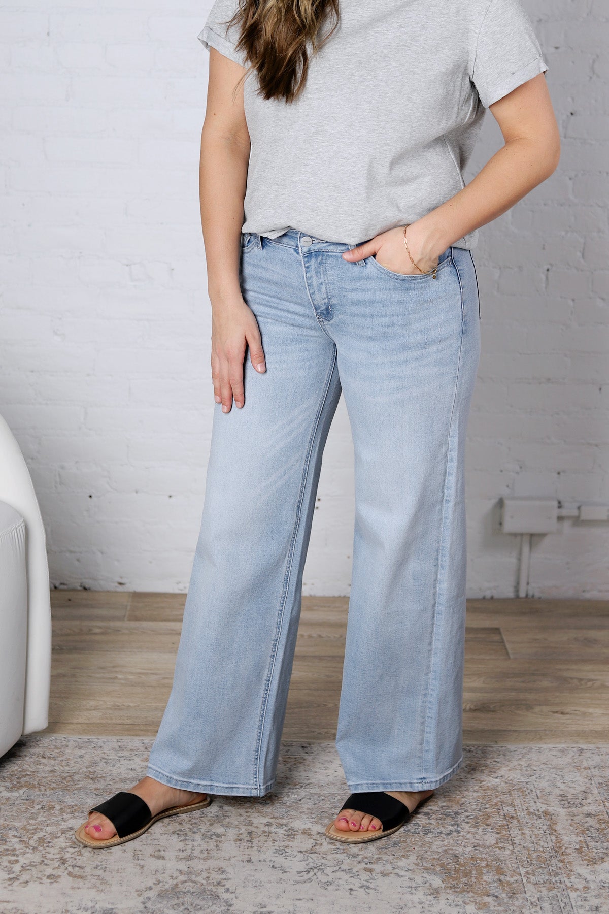 Drew Mid Rise Wide Leg Relaxed Denim - Light Blue