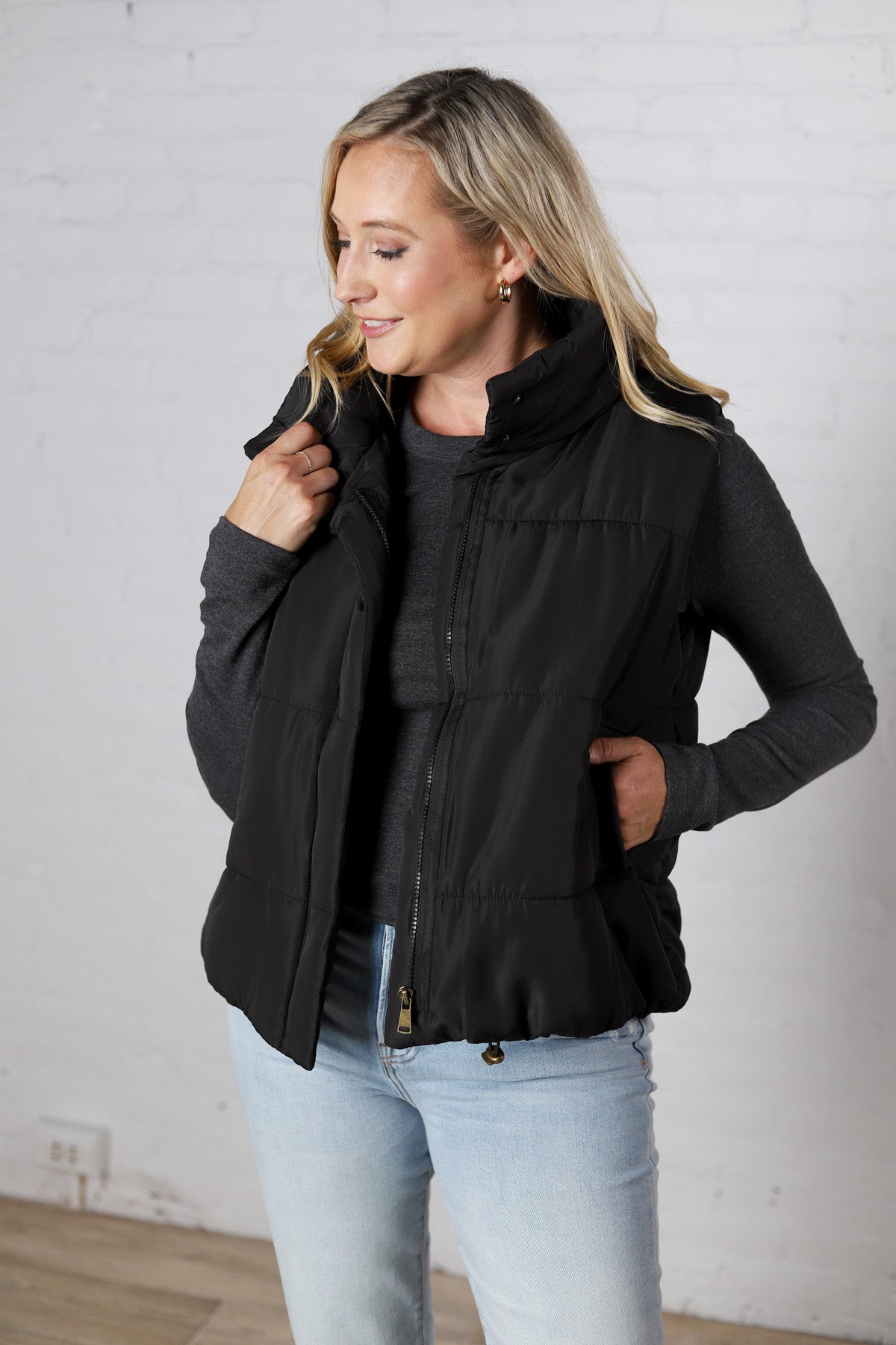 Elara Zip Up Puffer Vest - Black