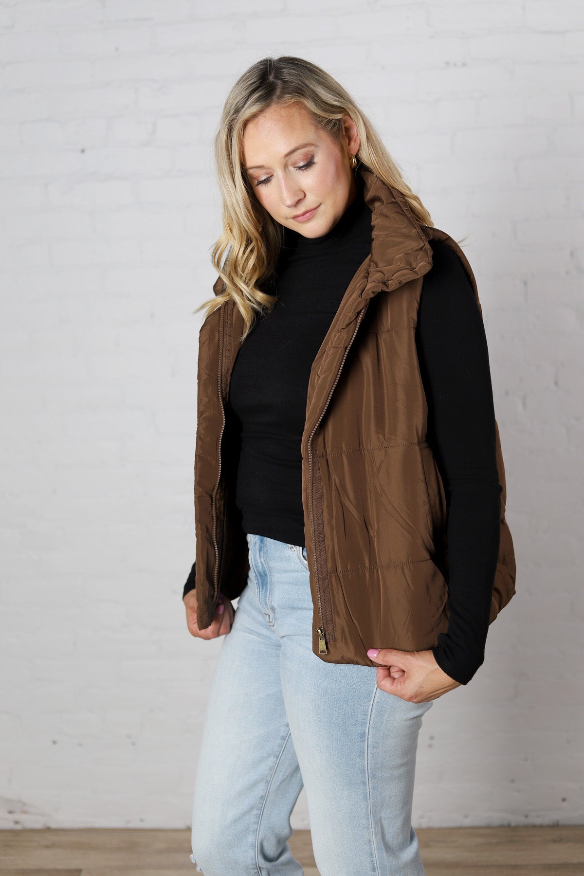 Elara Zip Up Puffer Vest - Brown