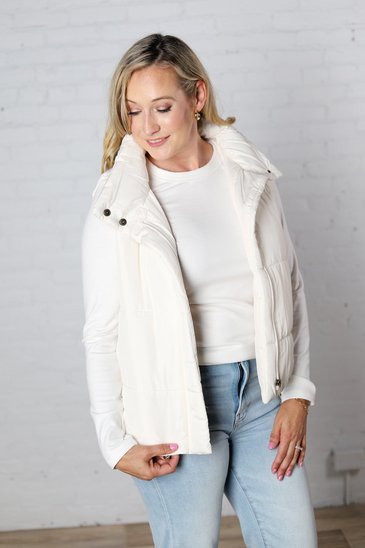 Elara Zip Up Puffer Vest - Ivory