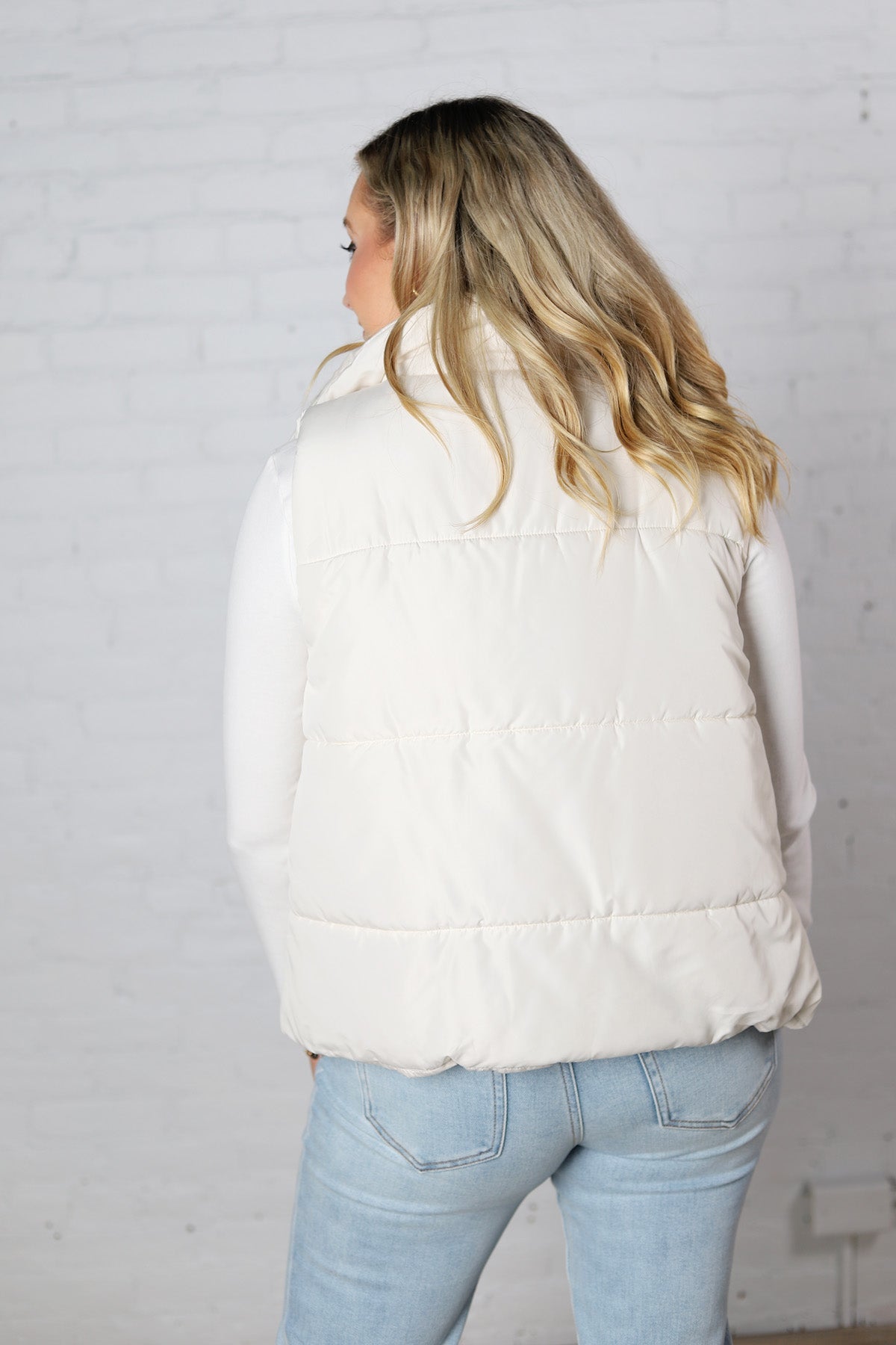 Elara Zip Up Puffer Vest - Ivory