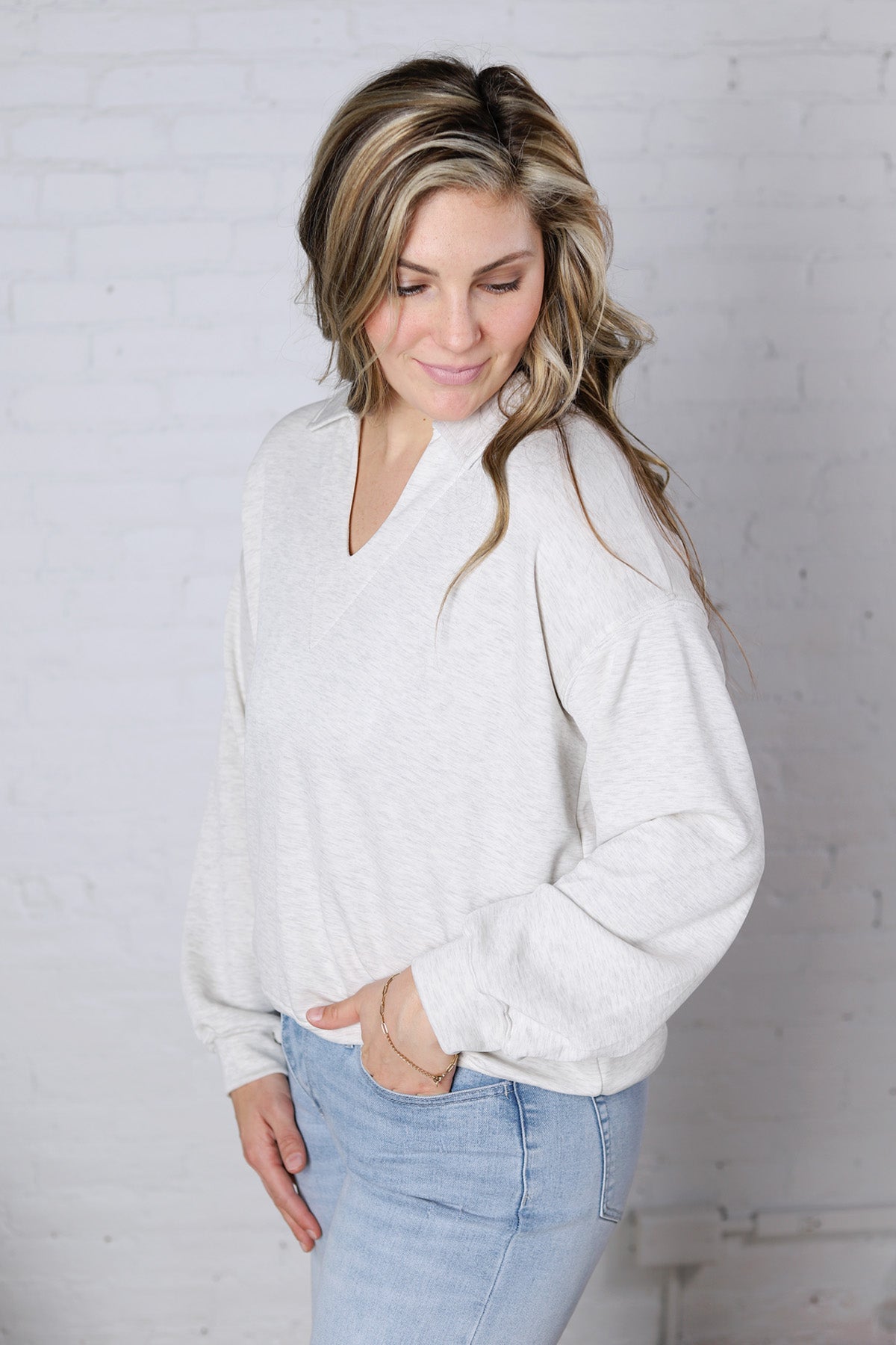 Elowin V-Neck Long Sleeve Top - Grey