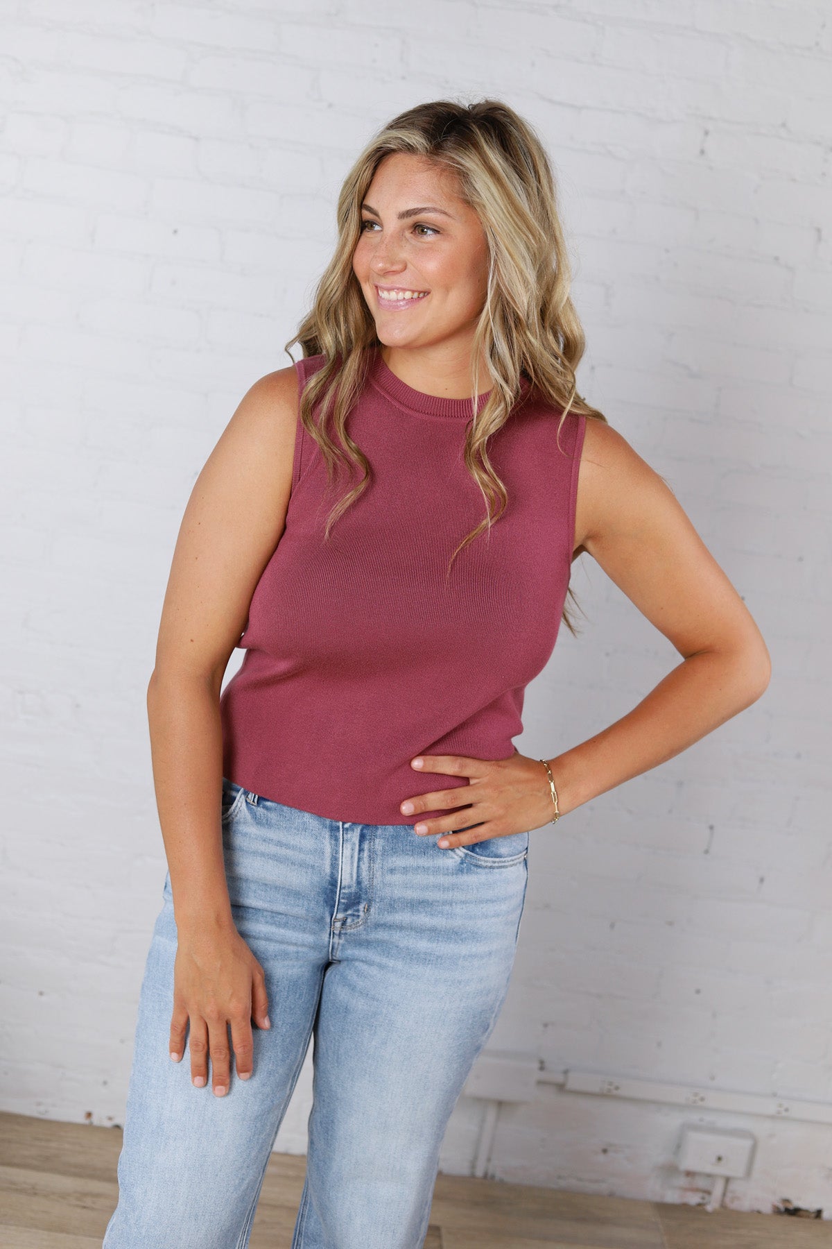 Elspeth Crew Neck Sleeveless Knit Tank - Pink