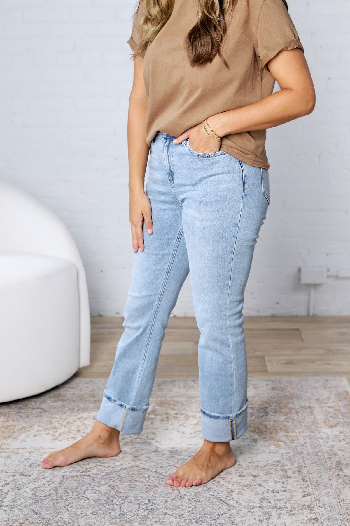 Fehyre High Rise Straight Jeans - Mutted Indigo