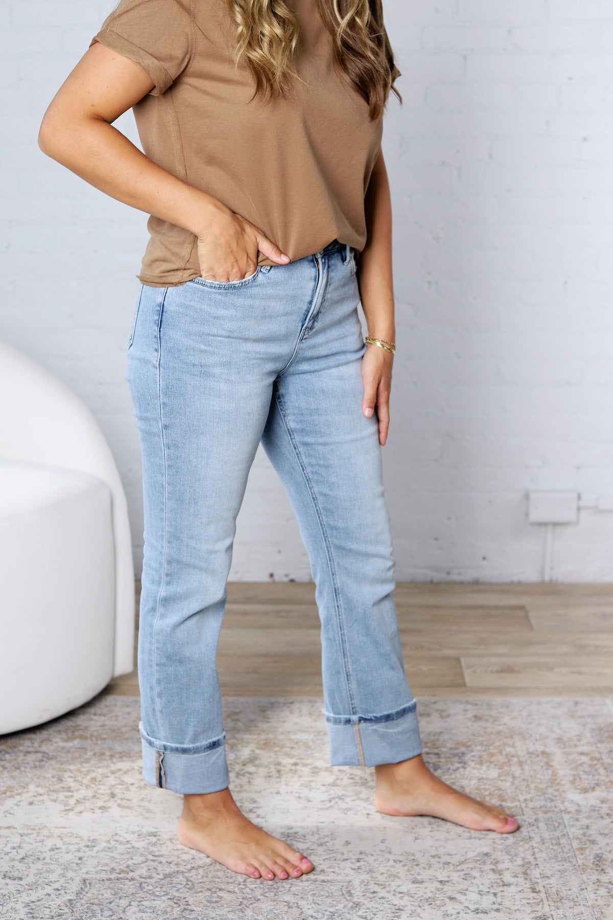 Fehyre High Rise Straight Jeans - Mutted Indigo
